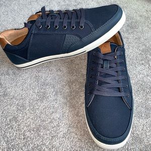 Size 8/41 Men’s sneakers